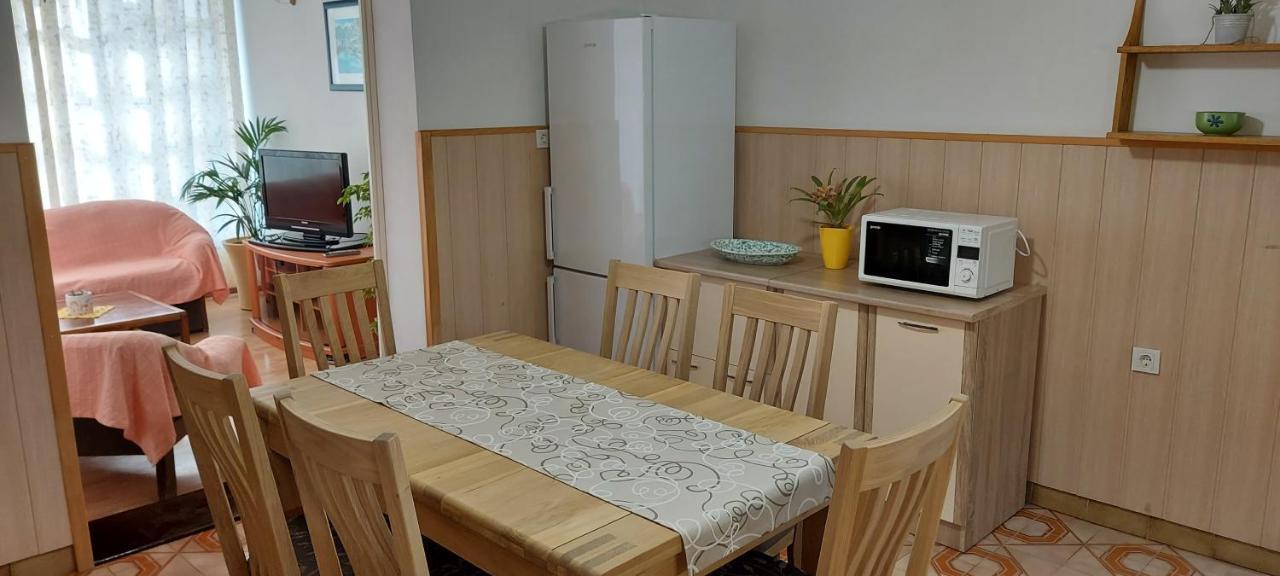 Apartmani Sladana Kampor 外观 照片
