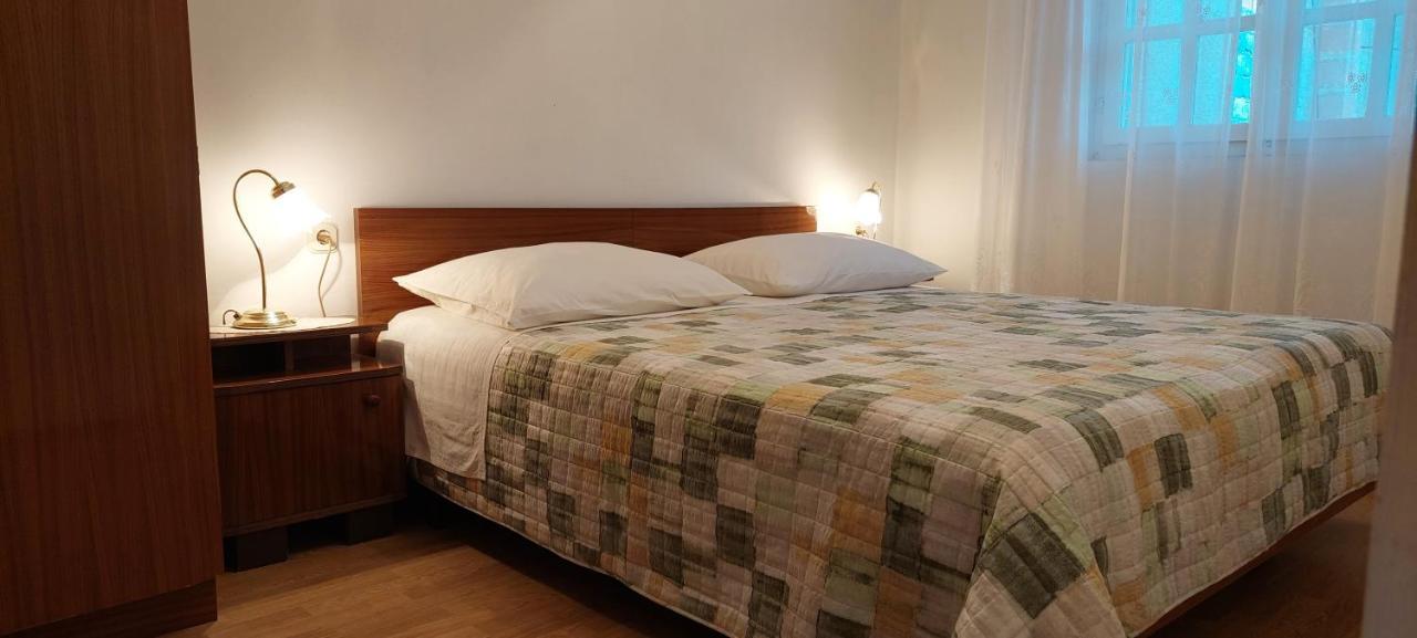 Apartmani Sladana Kampor 外观 照片