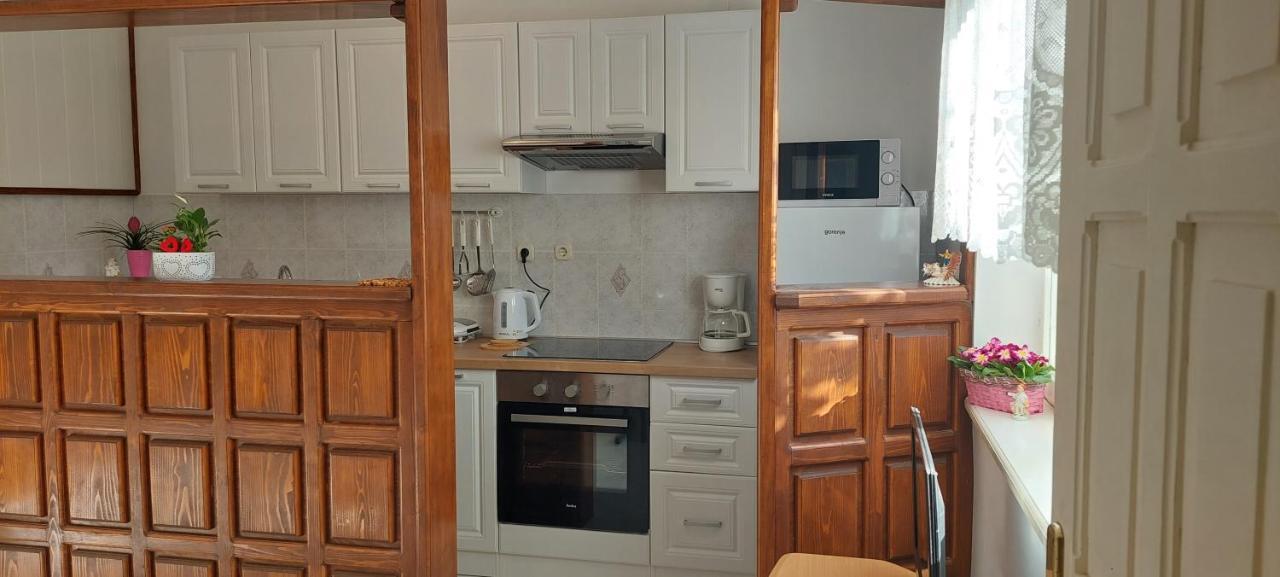 Apartmani Sladana Kampor 外观 照片